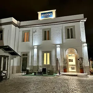 *** מלון Academy איטליה